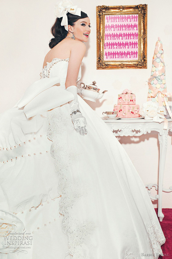https://www.weddinginspirasi.com/wp-content/uploads/2011/07/barbie-bridal-2011-2012-collection.jpg