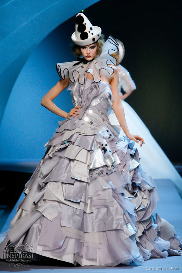 Christian Dior Fall 2011 Couture Collection