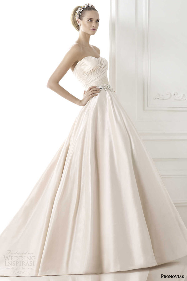 Pronovias 2015 Pre-Collection Wedding Dresses — Glamour Bridal Collection, Wedding Inspirasi