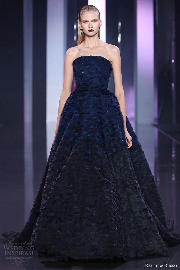ralph and russo fall 2014 2015 look 21 navy couture strapless gown