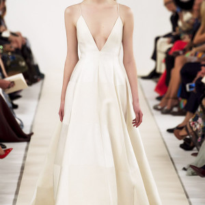 valentino sala bianca couture dresses spagetti strap plunging neckline ivory ball gown