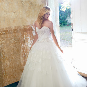 cymbeline bridal 2015 ilaria strapless ball gown wedding dress full view