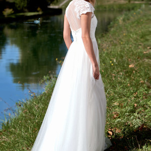 cymbeline bridal 2015 istoua romantic wedding dress lace cap sleeve back view