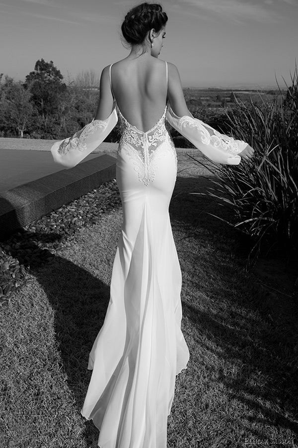 wedding dresses low back cut