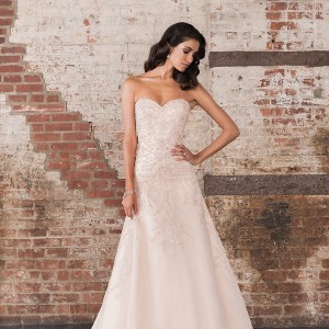 justin alexander spring 2017 bridal strapless sweetheart neckline heavily embellished bodice beautiful classic a  line wedding dress chapel train (9851) mv