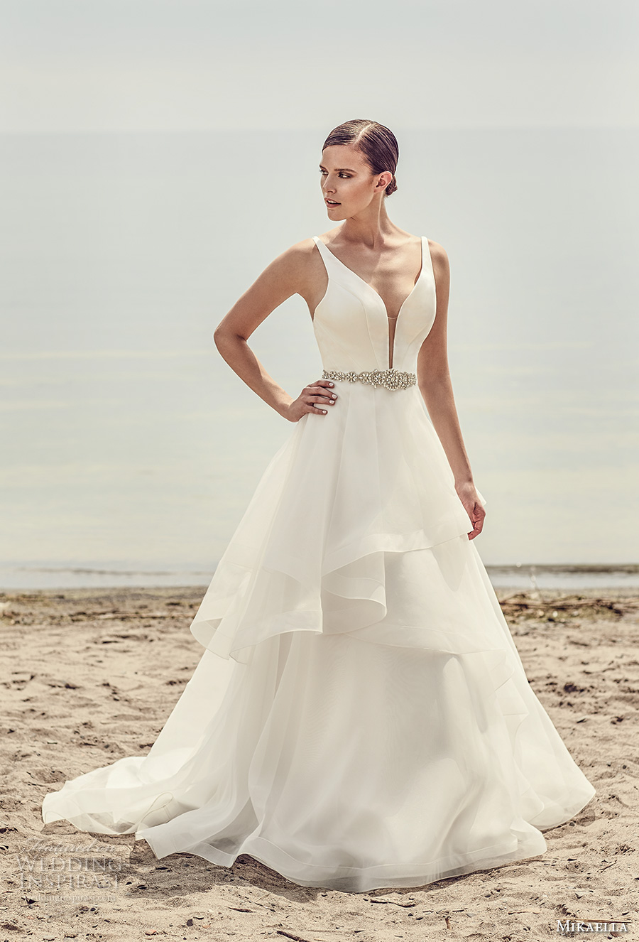 Modern Short Wedding Dress With Ruffled Skirt, Simple Minimalist Wedding  Dress, Chic Wedding Dress Dana LG170106 