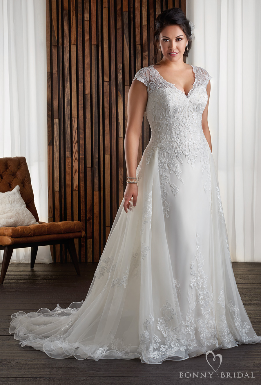 Bonny Bridal 'Unforgettable 1313' size 24 new wedding dress