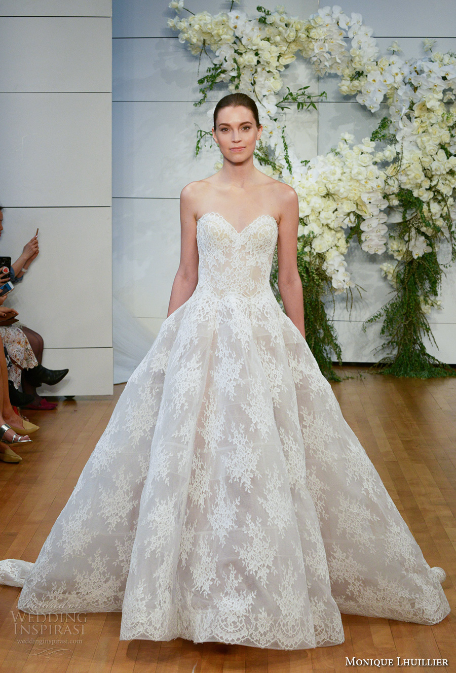 Monique Lhuillier Spring 2018 Wedding Dresses — New York Bridal Fashion ...
