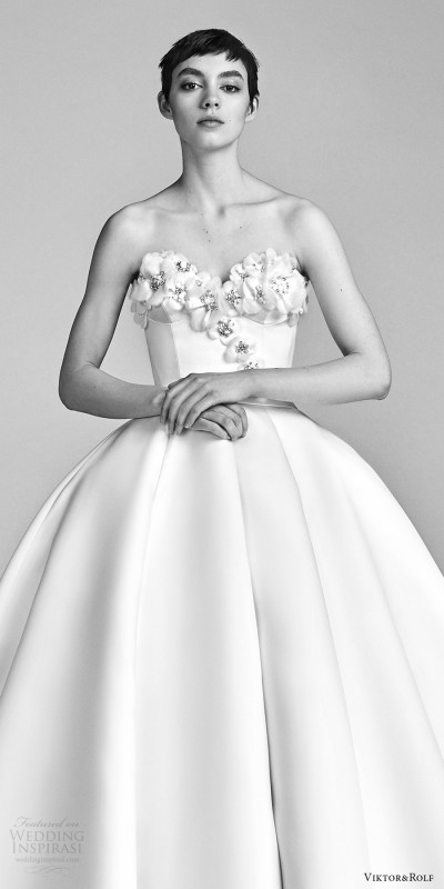 Viktor&Rolf Spring 2018 Wedding Dresses | Wedding Inspirasi