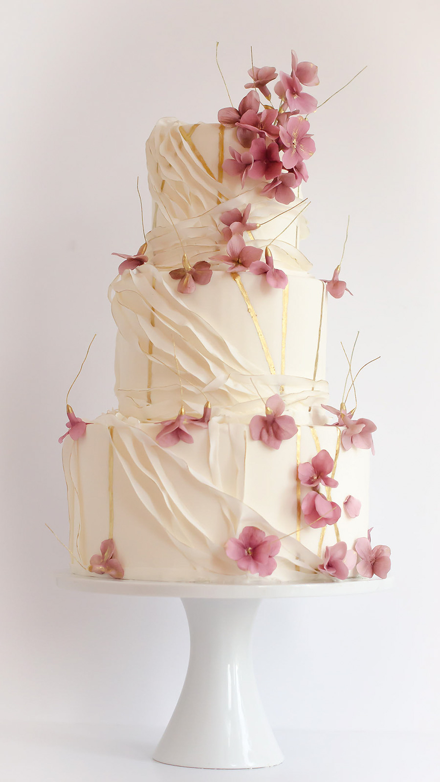 cream 3 tier pink floral wedding cake (21) mv