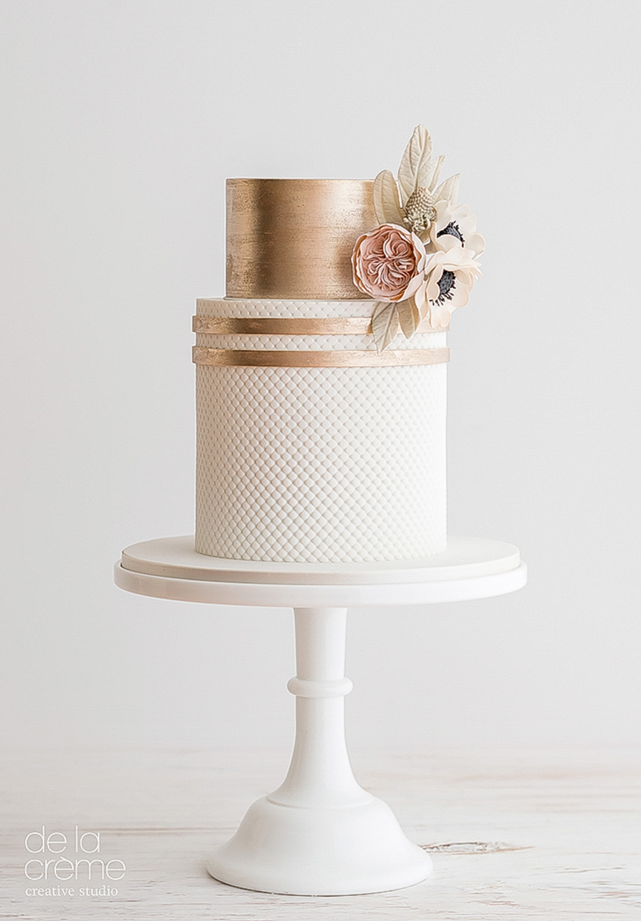 white gold 2 tier wedding cake (10) mv