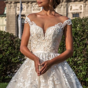 crystal design 2018 cap sleeves sweetheart neckline full embellishment romantic princess ball gown wedding dress sheer button back chapel train (steffani) zv