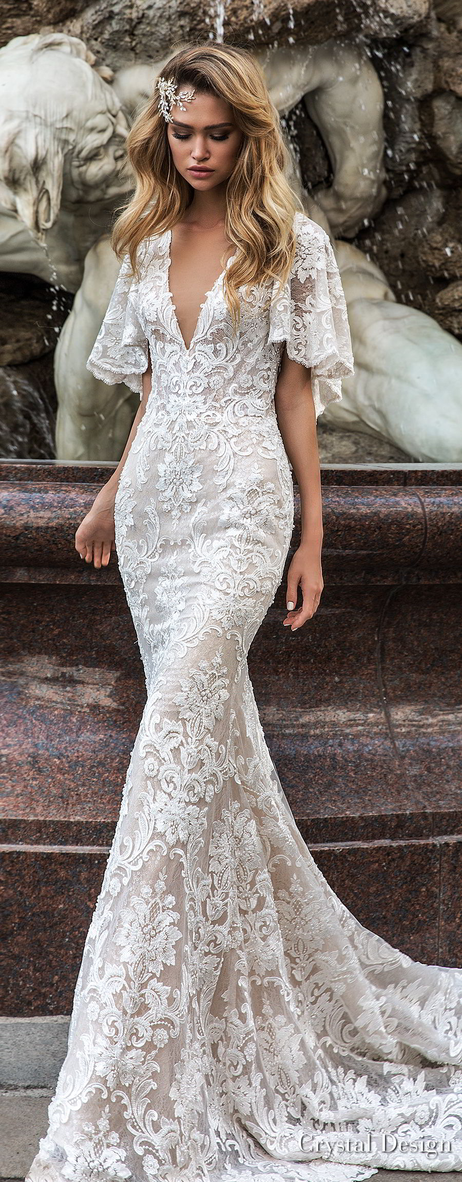 elegant fitted wedding dresses