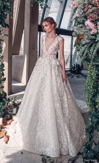 15 Regal Wedding Dresses Fit for a Royal Wedding | Wedding Inspirasi