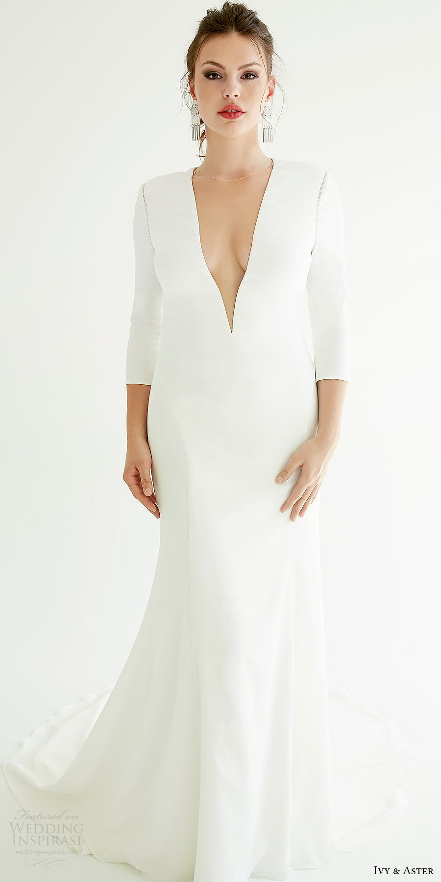 minimalist sheath wedding dress