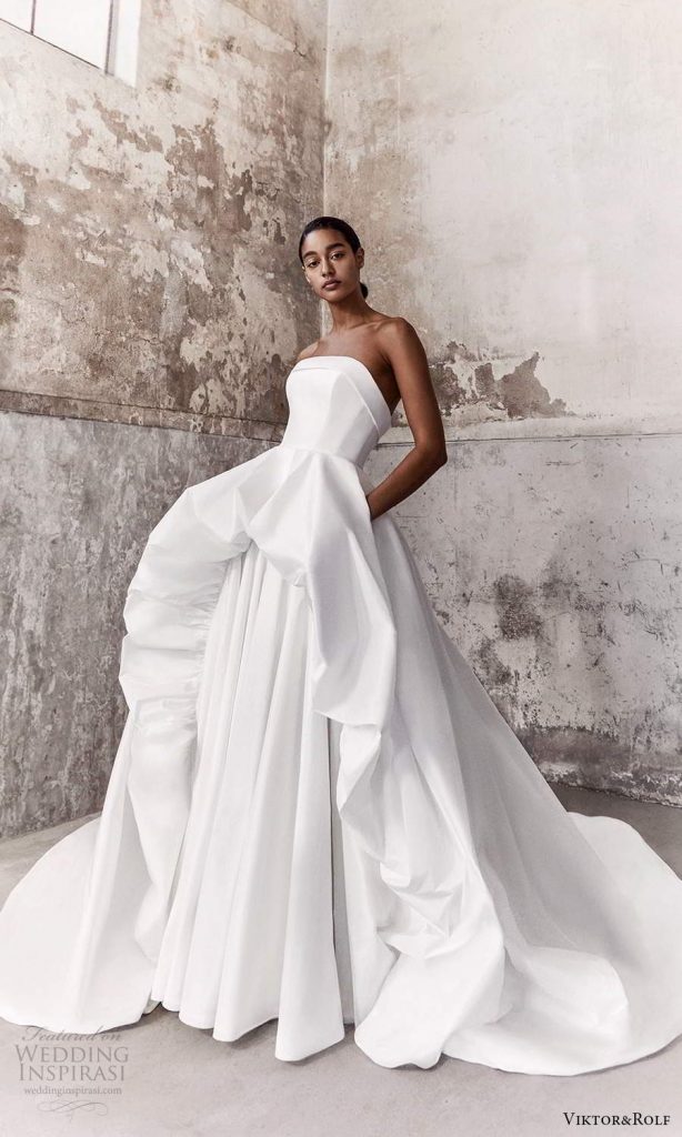 Viktor&Rolf Mariage Fall 2021 Wedding Dresses | Wedding Inspirasi