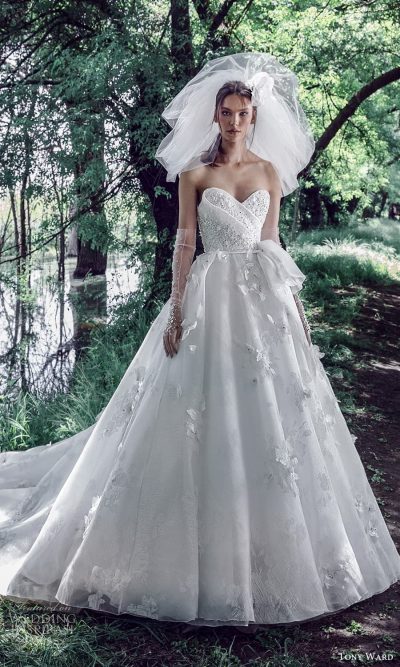 Tony Ward La Mariée Spring 2022 Wedding Dresses | Wedding Inspirasi