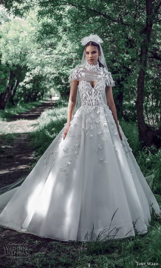 Tony Ward La Mariée Spring 2022 Wedding Dresses | Wedding Inspirasi