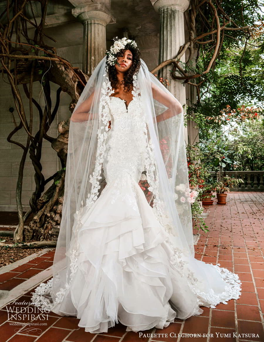 https://www.weddinginspirasi.com/wp-content/uploads/2022/03/yumi-katsura-fall-2022-paulette-cleghorn-bridal-strapless-sweetheart-neckline-embellished-lace-fit-flare-mermaid-wedding-dress-tiered-skirt-chapel-train-veil-1-mv.jpg
