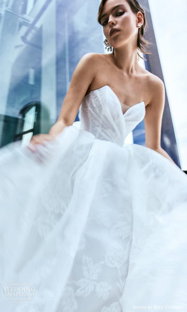 Rivini by Rita Vinieris Fall 2024 Wedding Dresses — “Ethereal Chaos ...