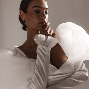 hera couture 2024 bridal collection featured on wedding inspirasi thumbnail